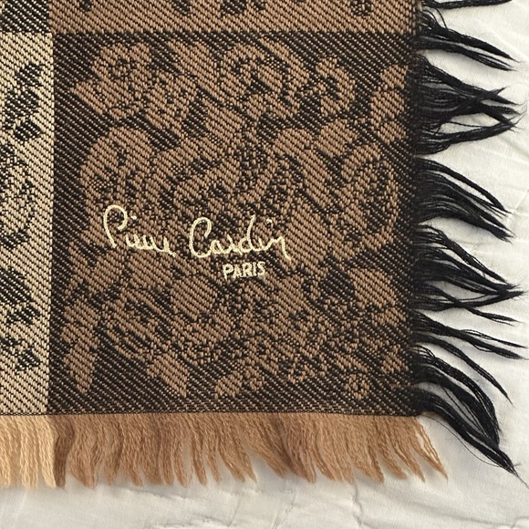 Vintage Pierre Cardin Paris Women's Black Fall Floral Scarf France Cottagecore - Picture 5 of 14